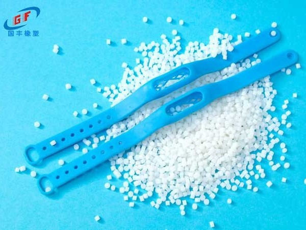 金華國豐TPE材料應(yīng)用于日用品環(huán)保TPE防蚊手環(huán)
