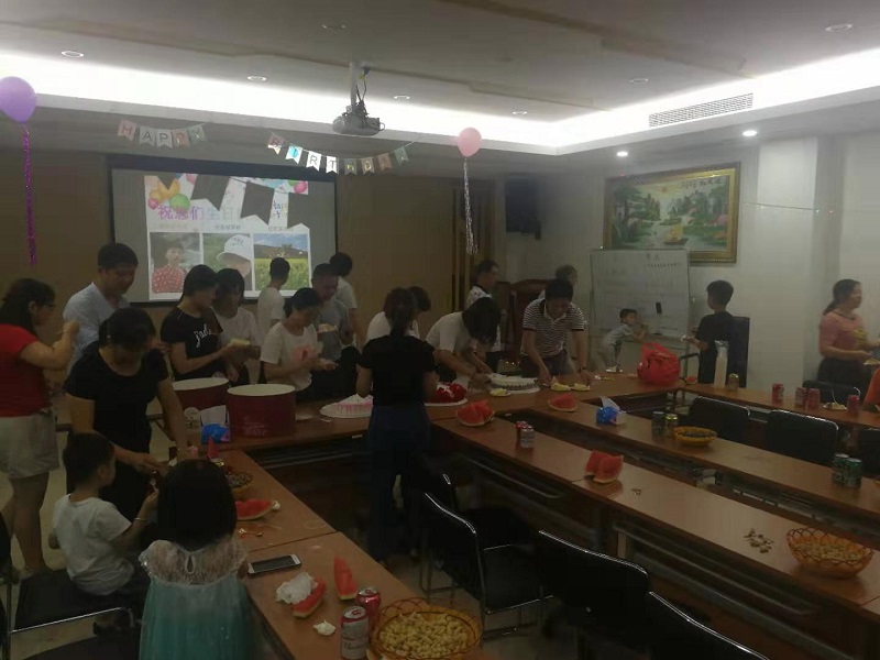 國豐橡塑員工生日會